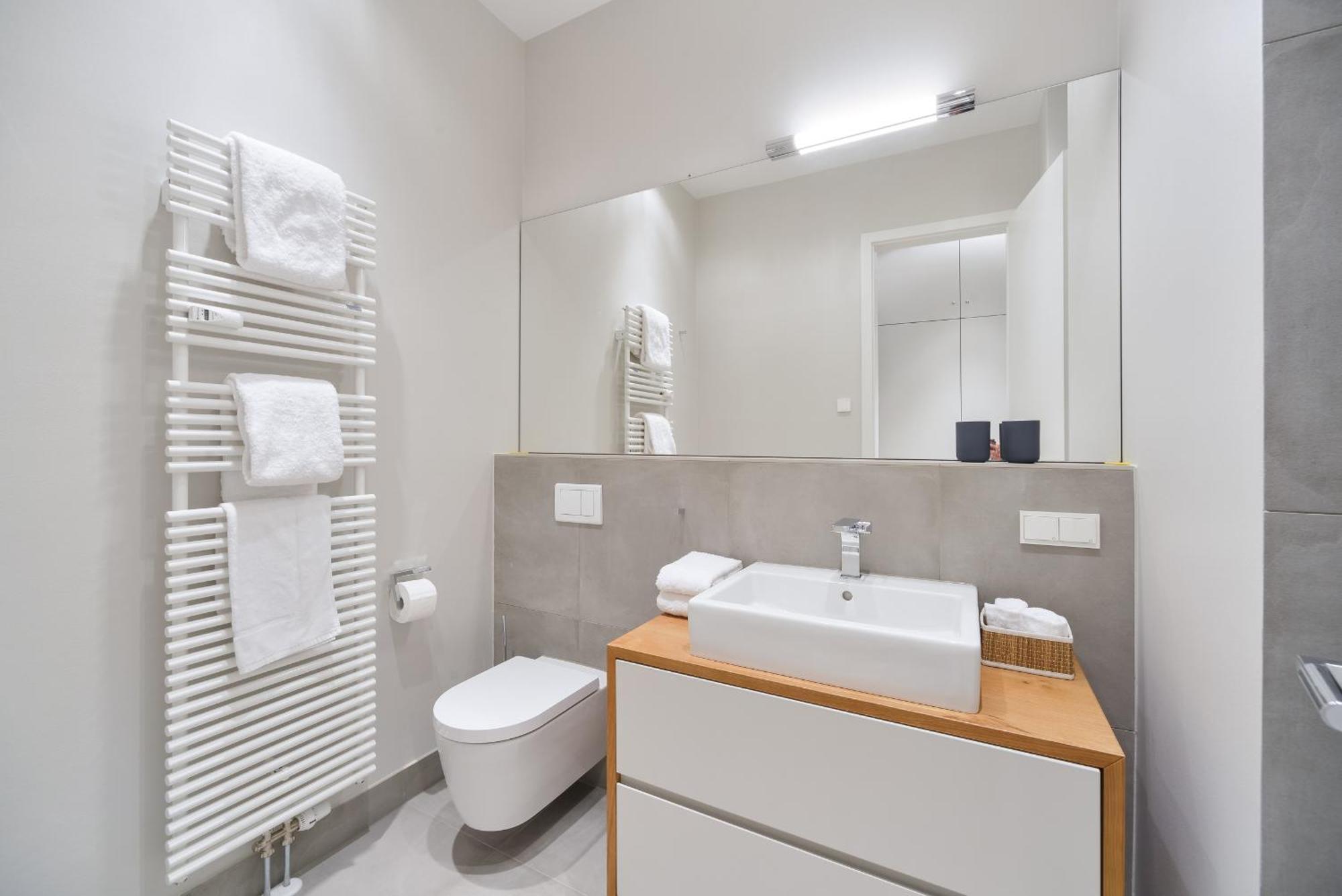 Aparthotel Downtown Living *