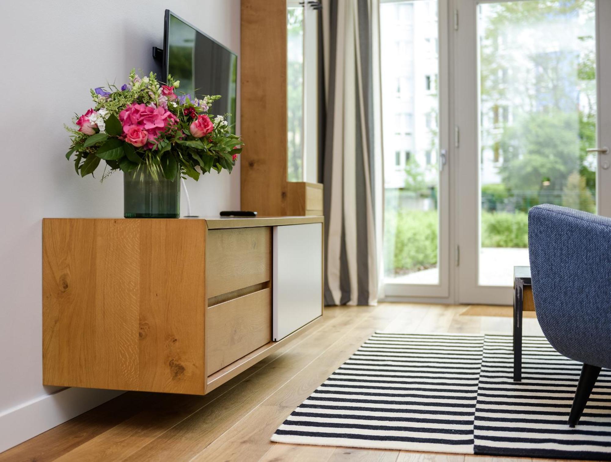 Downtown Living Aparthotel